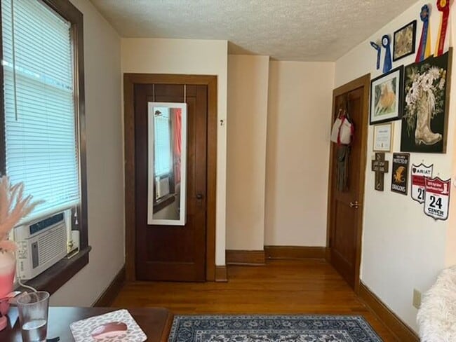 Photo - 4 Bedroom Townhome Across Street from JMU