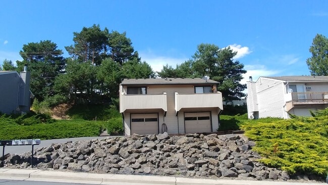 Building Photo - 130 NW Larry St