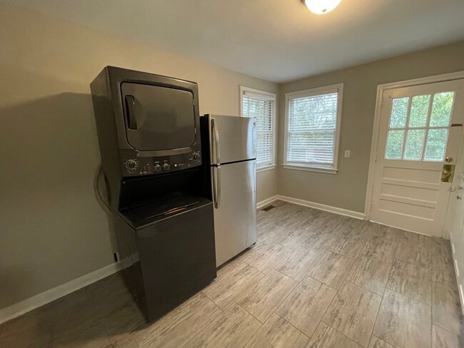 Photo - 28 Hollywood Ct Unit 28