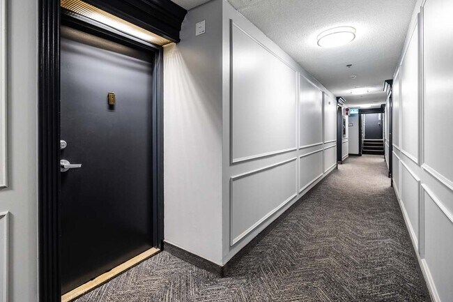 Photo - Cote-des-Neiges Apartments