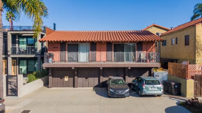 Photo - 908 Roswell Ave