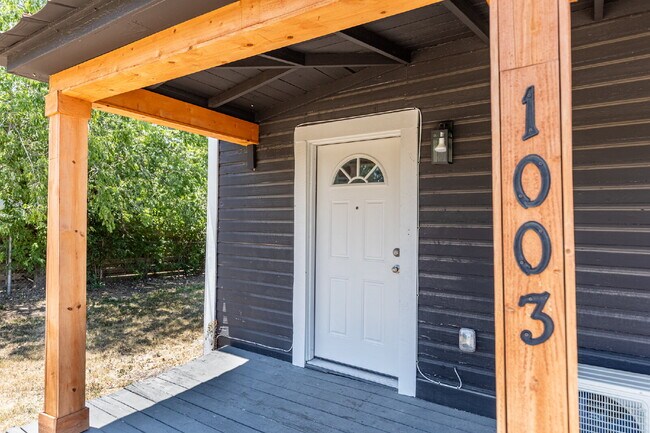 Photo - 1003 Piedmont Ave