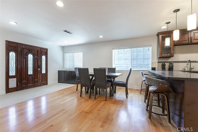 Photo - 1217 Elm Ave