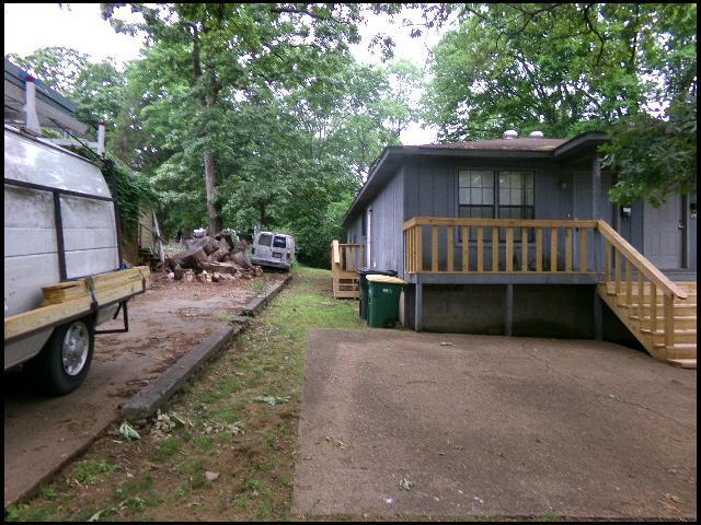 Photo - 610 S Maple St