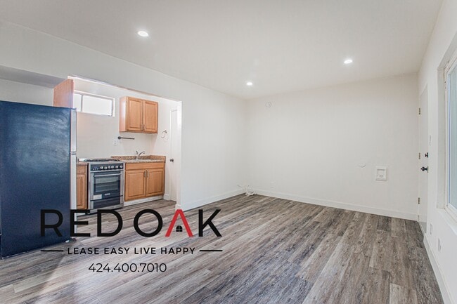 Photo - 4630 Venice Blvd. Unit 9