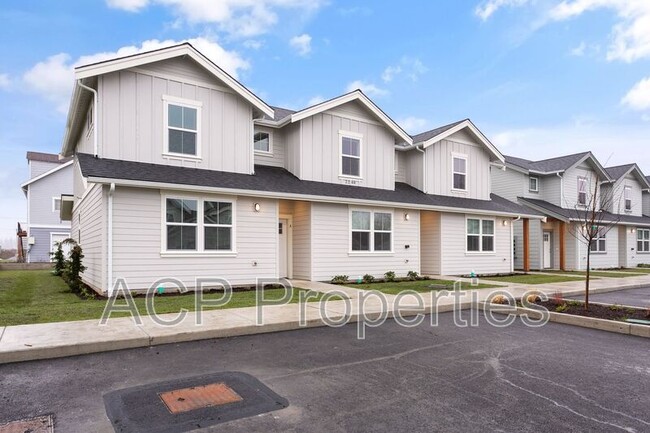 Photo - 2282 Brome St Townhome