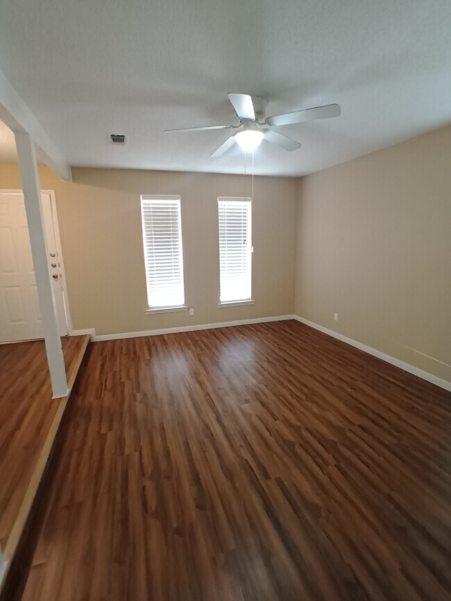 Photo - 622 Billie Ruth Ln