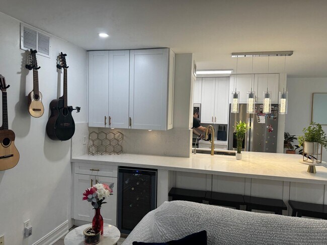 Photo - 995 Riverside Dr Unit 995 riverside dr apt 111