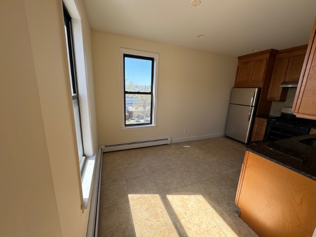 Photo - 30-32 N Terrace Ave Unidad 2L