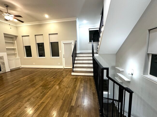 Photo - 1621 Shearn St