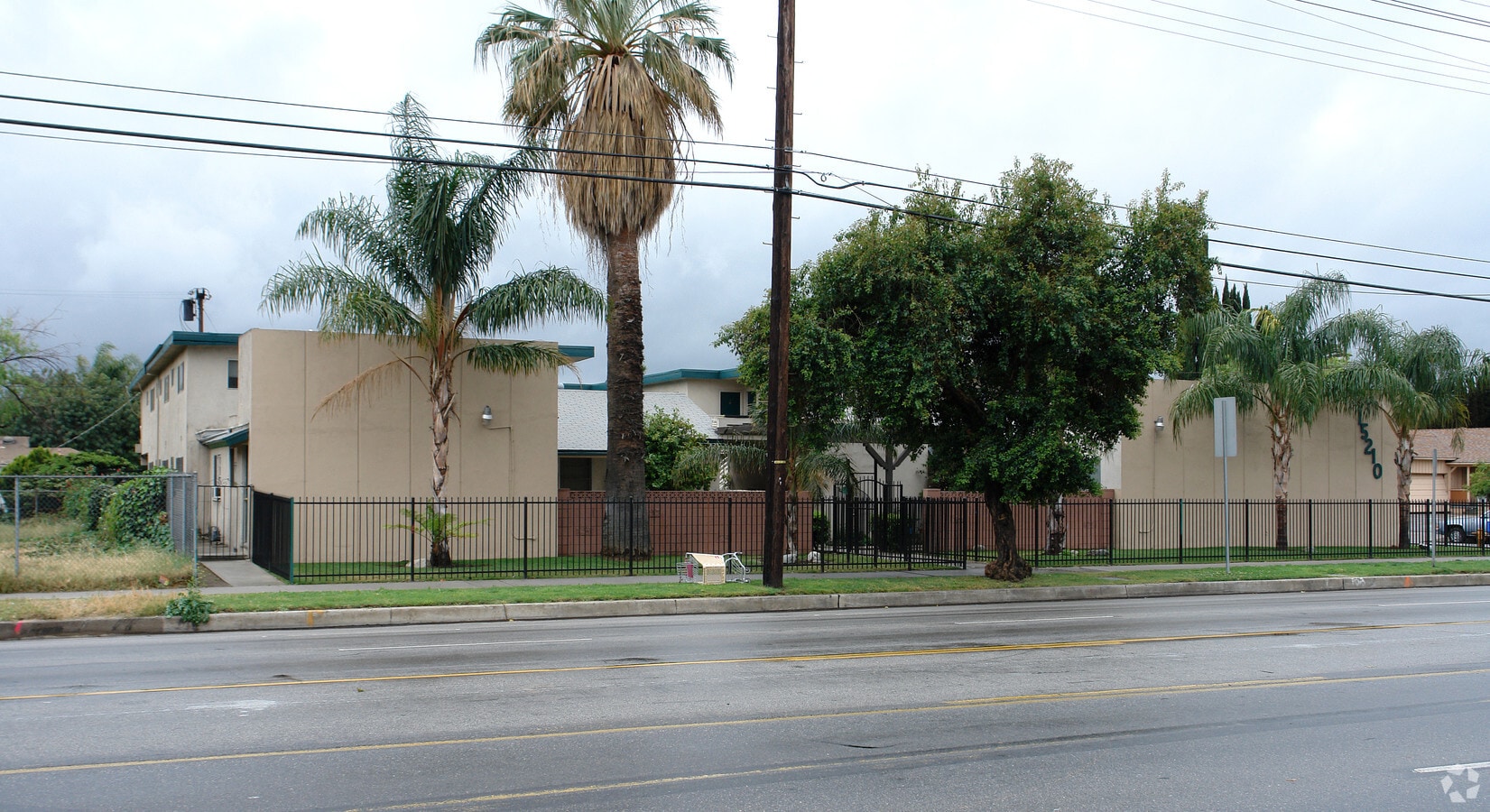 Photo - 15210 Roscoe Blvd