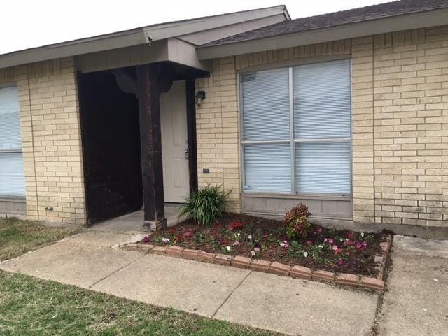 Building Photo - 1413 Eagle Pass Dr