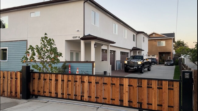 Photo - 4107 Clara St