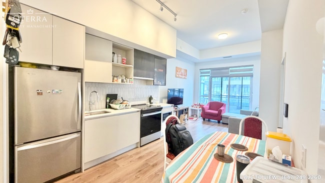 Photo - 395 Dundas St W Unité 220-395 Dundas St W, Oakv