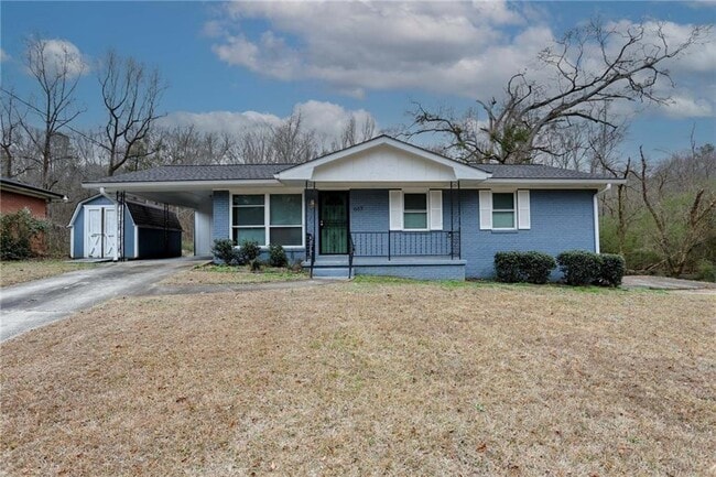 Photo - 667 Tara Cir SE