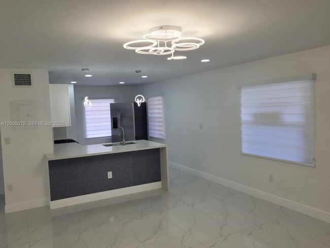 Photo - 3831 SW 79th Ave Unit 3831