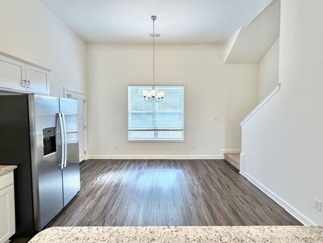 Photo - Now Leasing a 5-Bedroom 3 Bath Home in Horn Lake, MS.