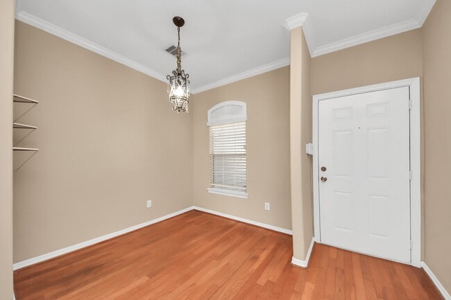 Photo - 823 Sterling Creek Cir