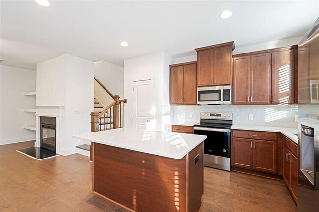 Photo - 6256 Hillandale Dr