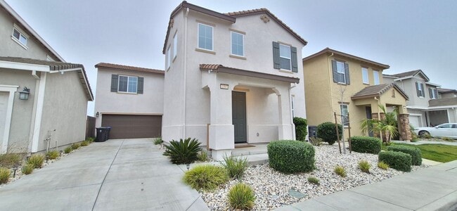 Building Photo - Tastefully Done & Stunning Place to Call Home