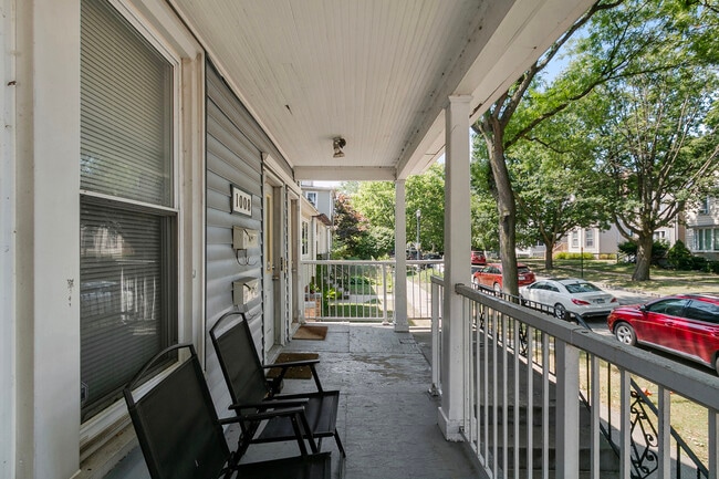 Photo - 1008 Garnett Pl