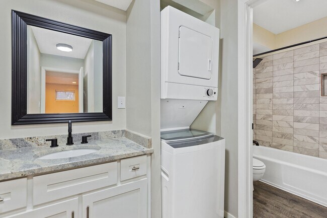 Photo - Courtyard Apartments