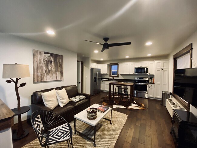 Photo - 141 Caitlin Rd