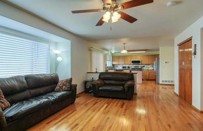 Photo - 16279 Hedgeway Dr