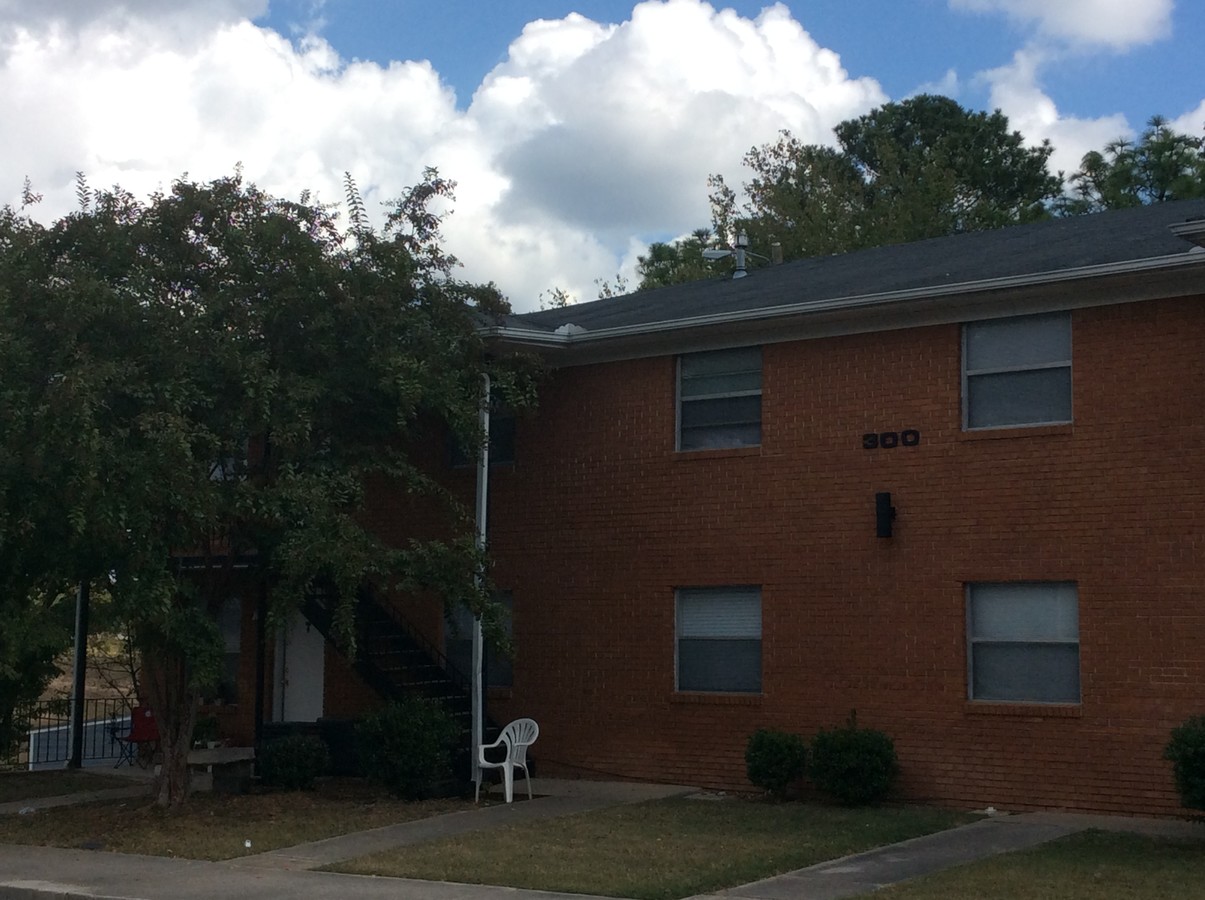 Kings Forest Apartments - Kings Forest Apartments