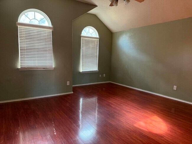 Photo - 11030 KNOBBLEY Oak Ct
