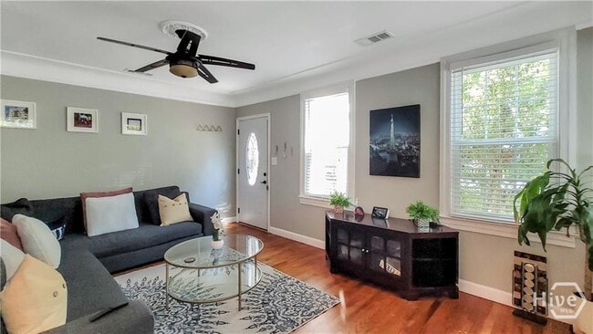 Photo - 202 Columbus Dr