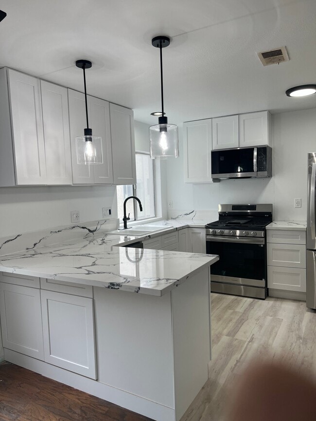 Photo - 1101 Laveta Terrace Unit 19