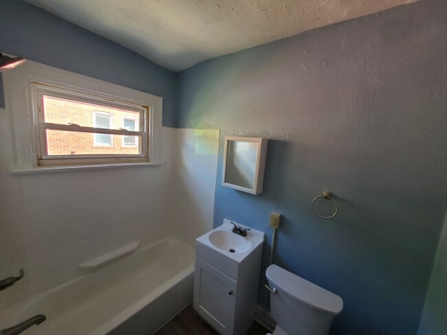 Photo - 552 Larimer Ave Unit #2