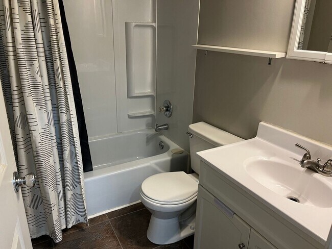 Photo - 212 W Locust St Unit C