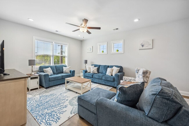 Building Photo - 13160 Ocean Hwy Rental