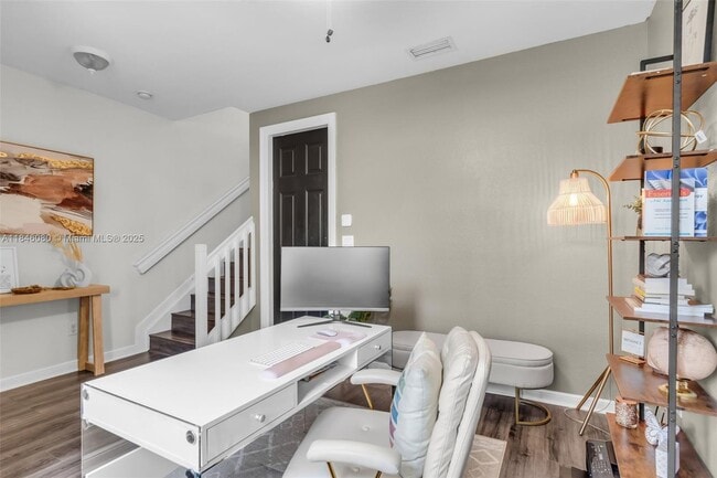 Photo - 447 Corte Madera Ln