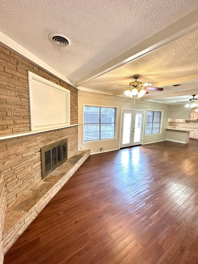 Photo - COMING JUNE 2026 - Spacious 3 Bedroom 2 Bathroom Home in College Hills Neighborhood!