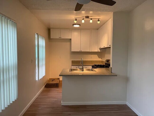 Photo - 510 E Cypress Ave