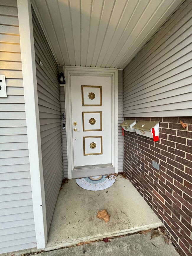 Photo - 1305 E Scovill St Unit A