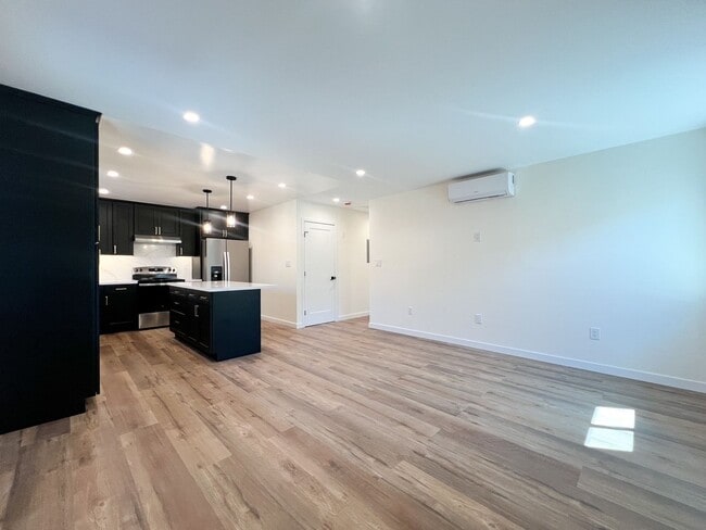 Photo - 174 Chelsea Ave Unit A