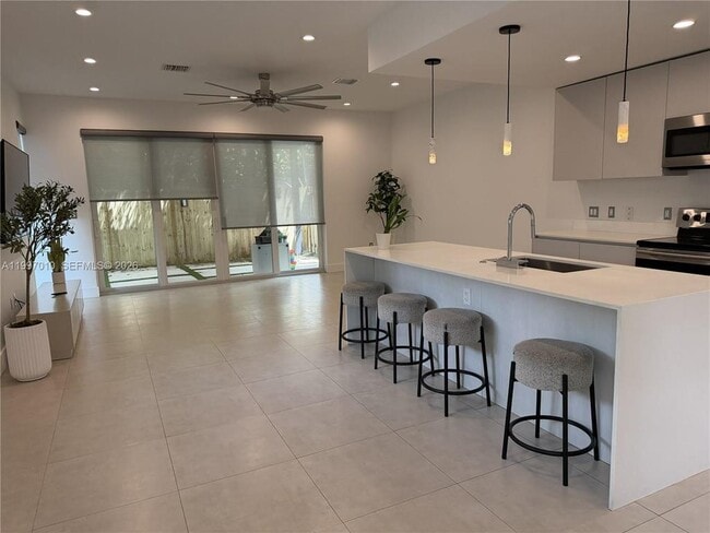 Photo - 540 SW 6th Ave