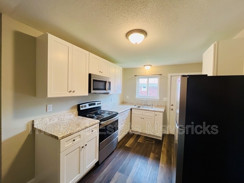 Photo - 277 Pine Avenue
