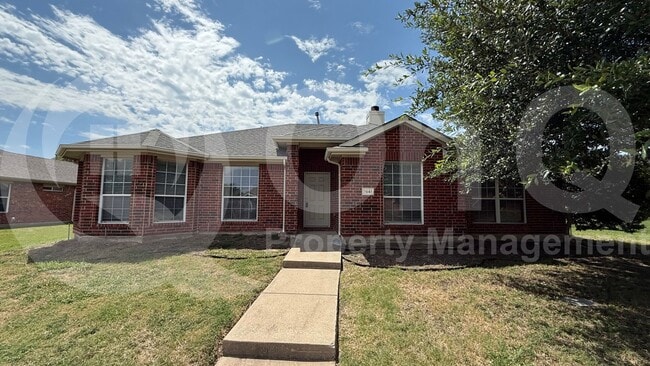 Photo - 1941 Harvester Dr House