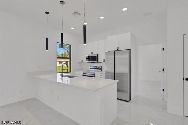 Photo - 3315 Sunshine Blvd N