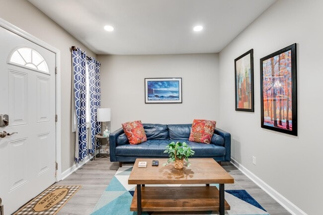 Photo - 407 N 3 1/2 Ave