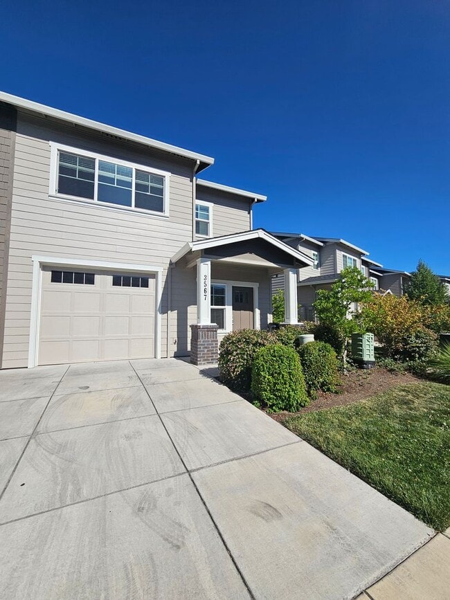 Building Photo - 3567 Juanipero Way