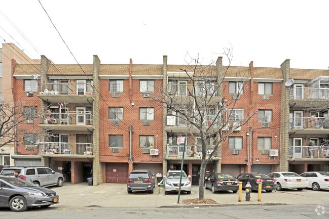 Photo - 13917-13931 34th Ave