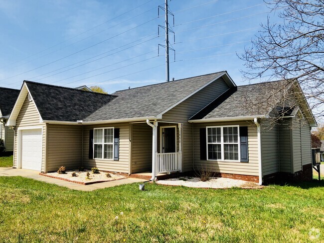 Building Photo - 1950 Cedar Ridge Ln Rental