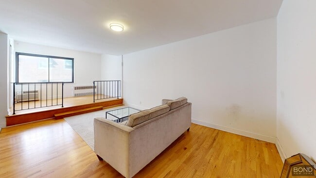 Building Photo - 85 Eighth Avenue Unit 5J Rental
