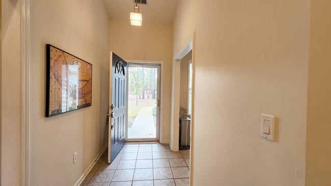 171 Snowbell Ln